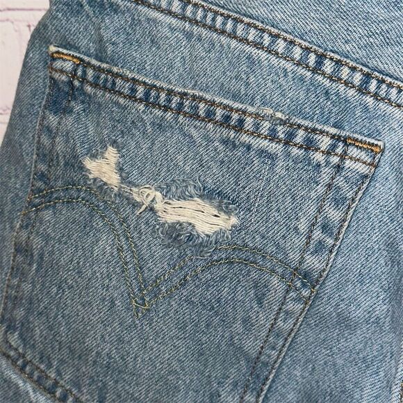 Levi's 501 Women's High-Rise Distressed Cutoff Denim Shorts Size 25 - Picture 9 of 14